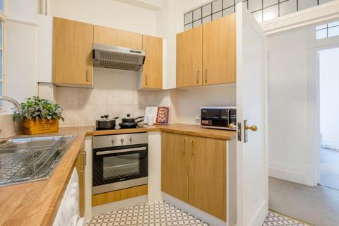 2 bedroom apartment to rent, Strathmore Court,  Park Road, London