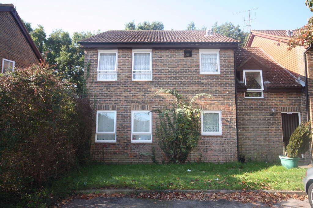 Totton 1 bed flat £575 pcm (£133 pw)