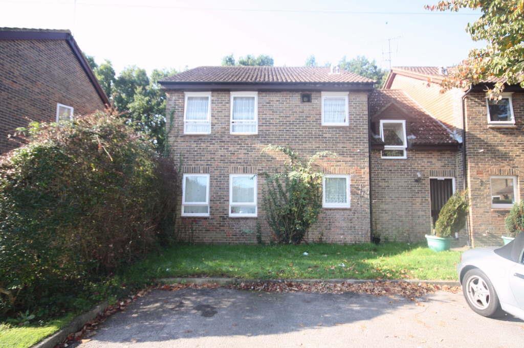 Totton 1 bed flat £575 pcm (£133 pw)