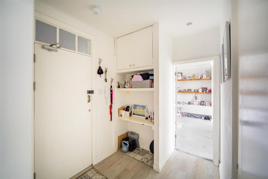 27 Cranley Court11.jpg