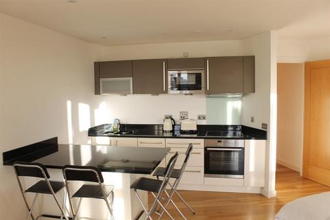1 bedroom flat to rent - Candle House, 1 Wharf Approach, Leeds