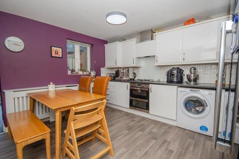 122 Arnold Road, Mangotsfield, Bristol, BS16 9LB