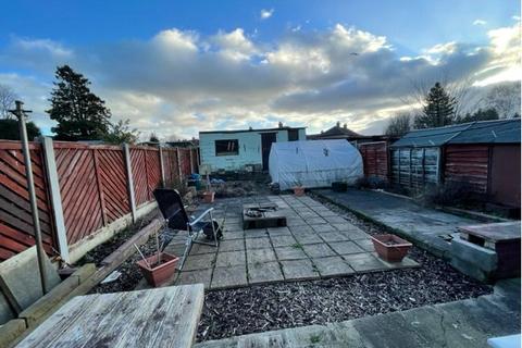 43 Warren Avenue, Wakefield, WF2 7JW