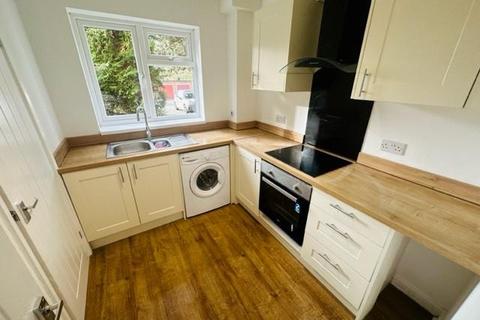 2 bedroom flat to rent - Tyne Court, Sutton Coldfield, West Midlands