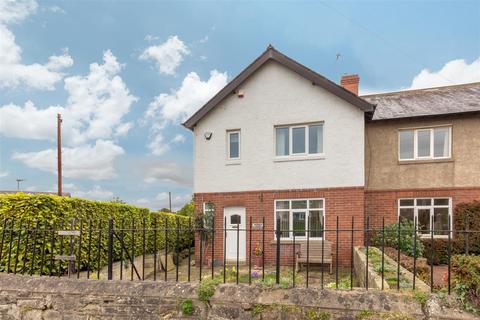 3 bedroom end of terrace house for sale - Church Road, Wylam