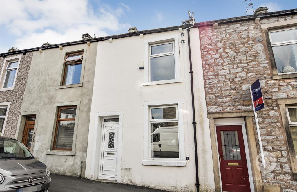 Derby Street, Clitheroe 2 bed house to rent £625 pcm (£144 pw)