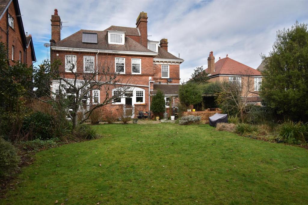 Tower Road West, St. LeonardsOnSea 6 bed detached house £1,100,000