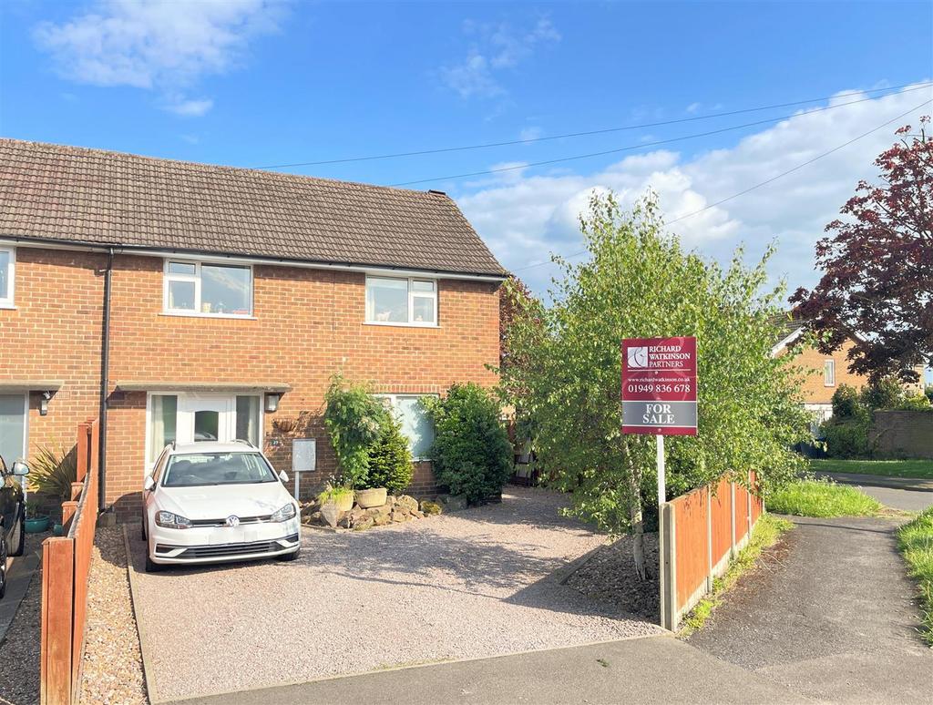 Cross Lane, East Bridgford 3 bed townhouse for sale £265,000