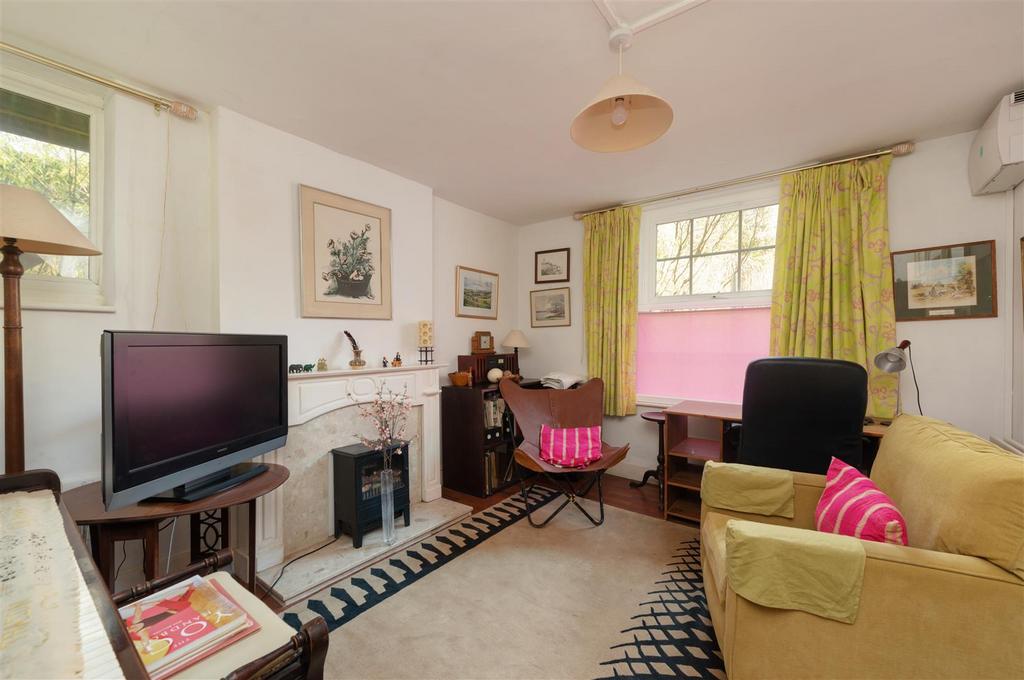 Leycroft Close, Canterbury