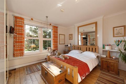 Hillmead Leycroft Close, Canterbury, CT2 7LB