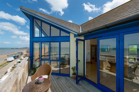 Beach House Spa Esplanade, Herne Bay, CT6 8EP