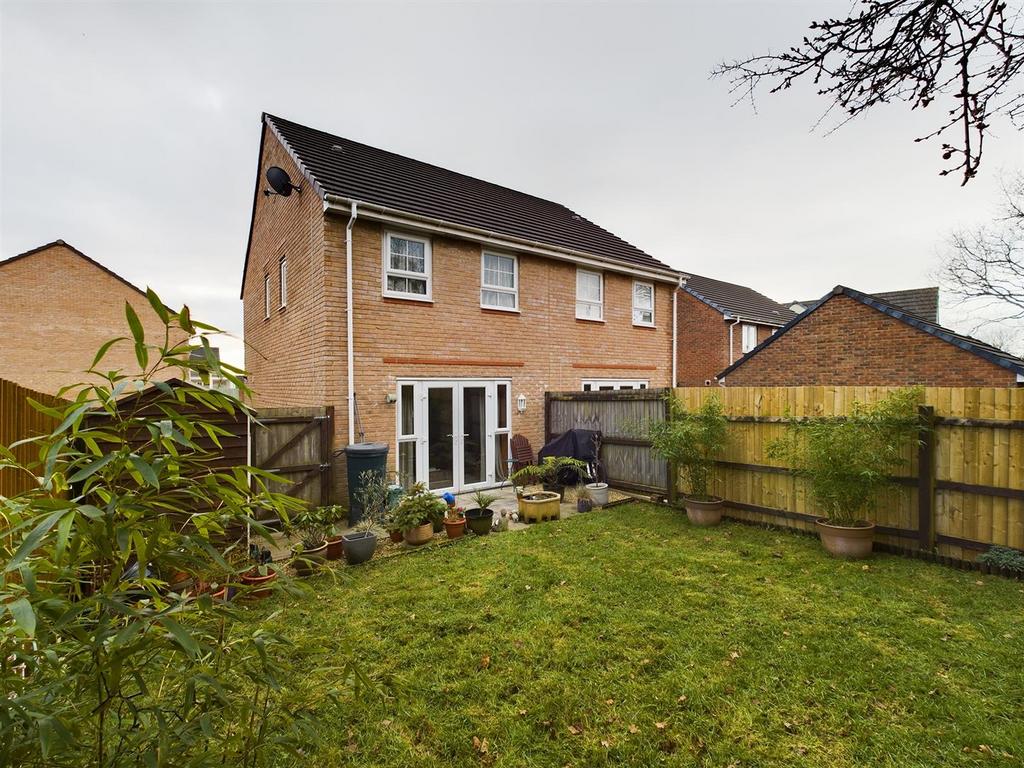 Bryn Uchaf, Bryn, Llanelli 2 bed semidetached house for sale £185,000