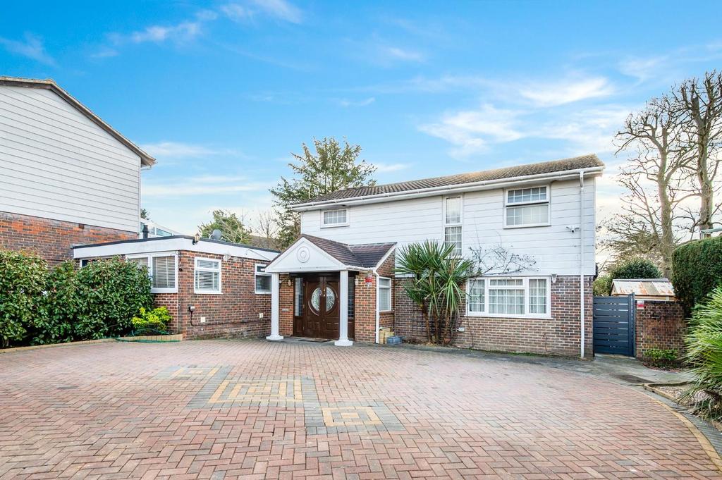 Parklands Way, Worcester Park 4 bed detached house for sale £1,100,000