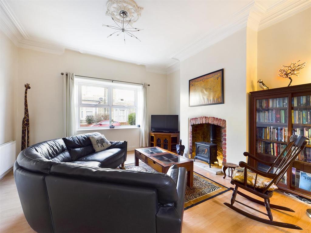 Percy Road, Whitley Bay 5 bed terraced house £300,000