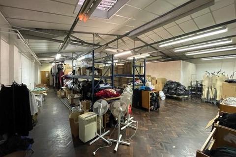 Industrial unit to rent - Collingham Road, Leicester