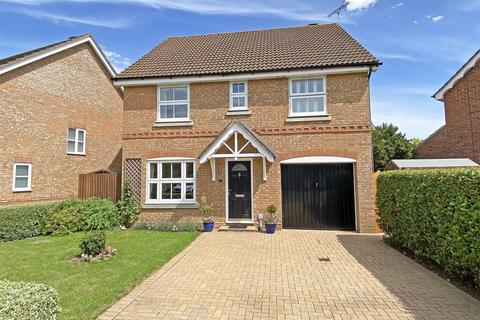 6 Hidcote Way, Great Notley, Braintree, CM77 7XT