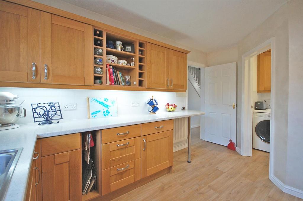 Kitchen d.jpg