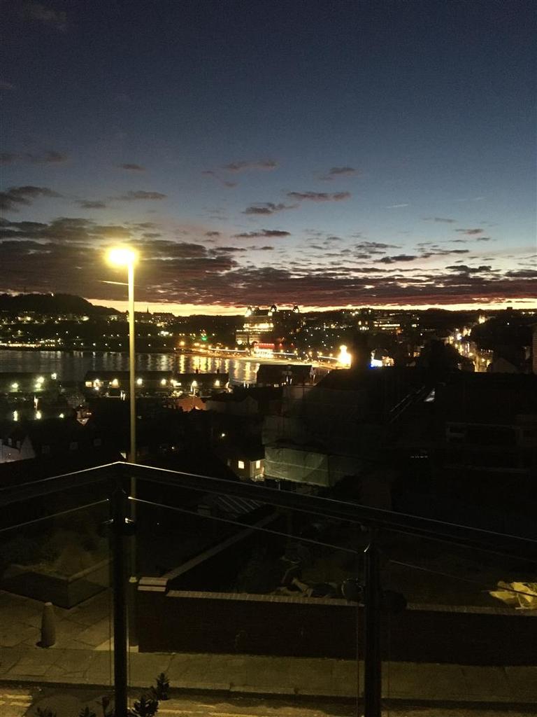 NIGHT VIEW.jpg