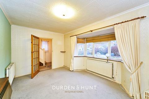 73 Cripsey Avenue, Ongar, CM5 0AU