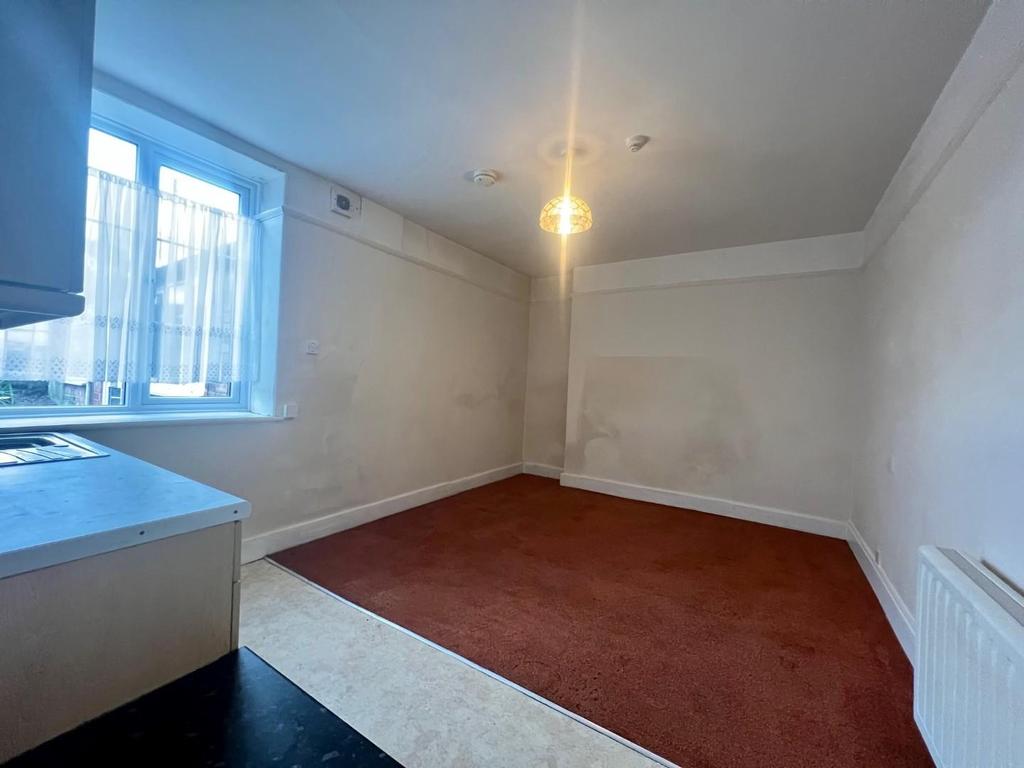 Bull Pitch, Dursley 4 bed house £295,000