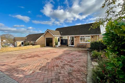 5 Burnt Oak, Dursley, GL11 4HD