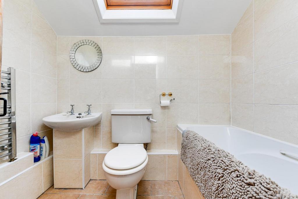 Bathroom.JPG