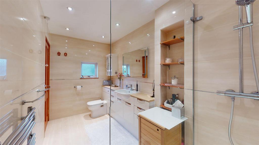 Ensuite