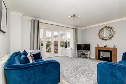 25 Windmill View, Brighton, BN1 8TU