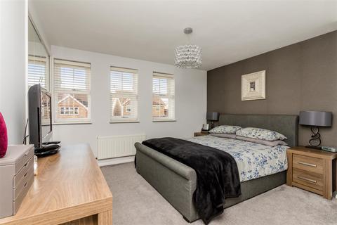 25 Windmill View, Brighton, BN1 8TU