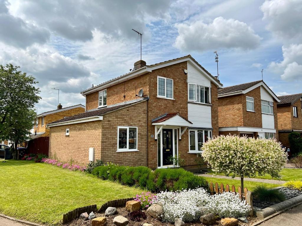 Acre Lane, Kingsthorpe, Northampton NN2 3 bed detached house £350,000