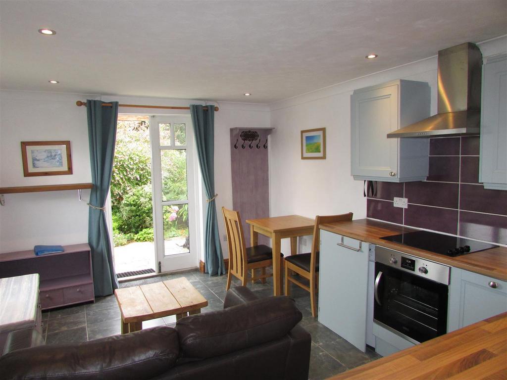 New Road, St. Hilary, Penzance 1 bed house £525 pcm (£121 pw)