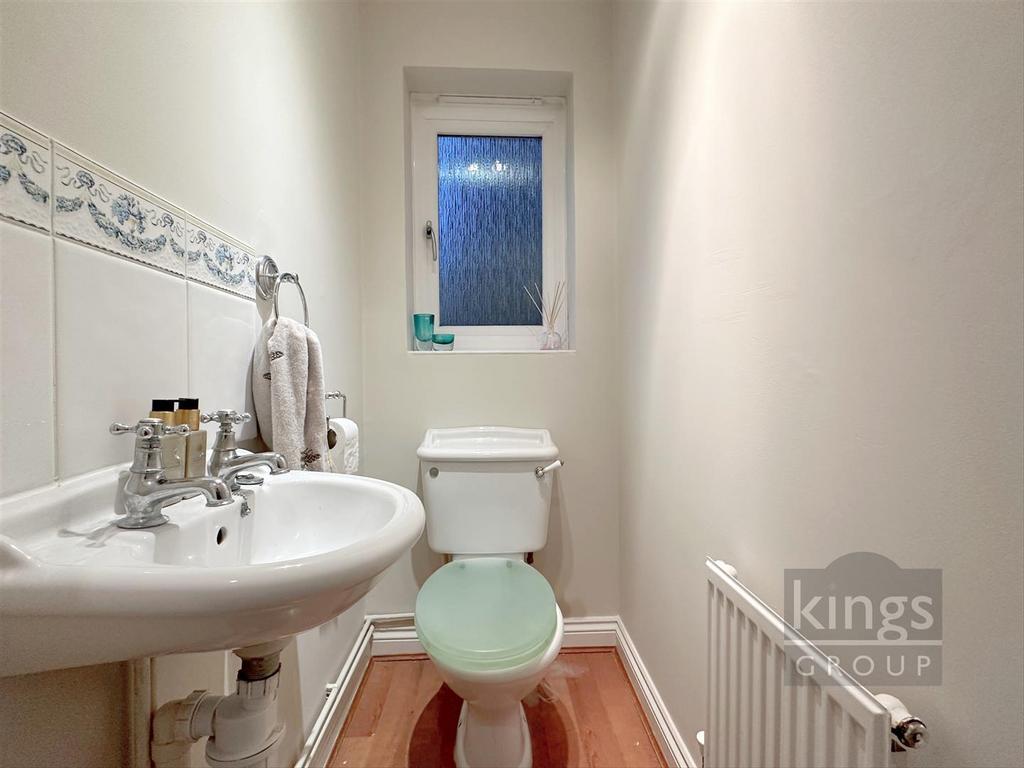 Downstairs Toilet.jpg