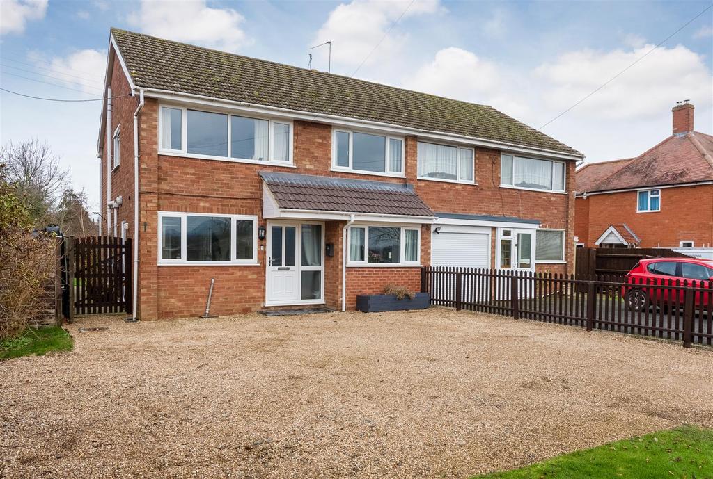 Broad Marston Road, Pebworth, 4 bed semidetached house for sale £375,000