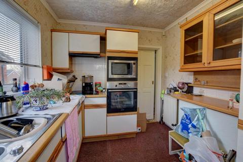 4 Horning Crescent, Burnley, BB10 2NT