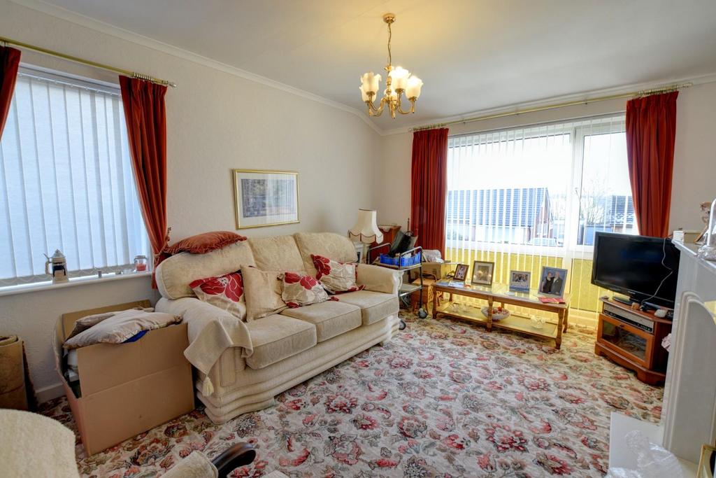 Living Room - 2.jpg