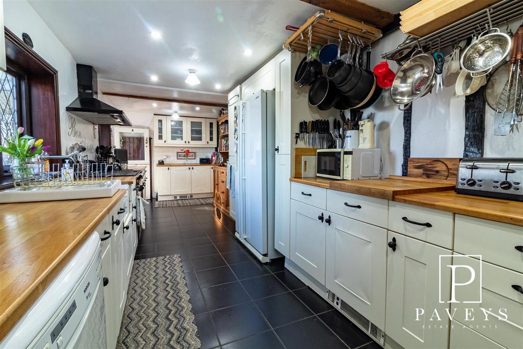 Kitchen breakfast room