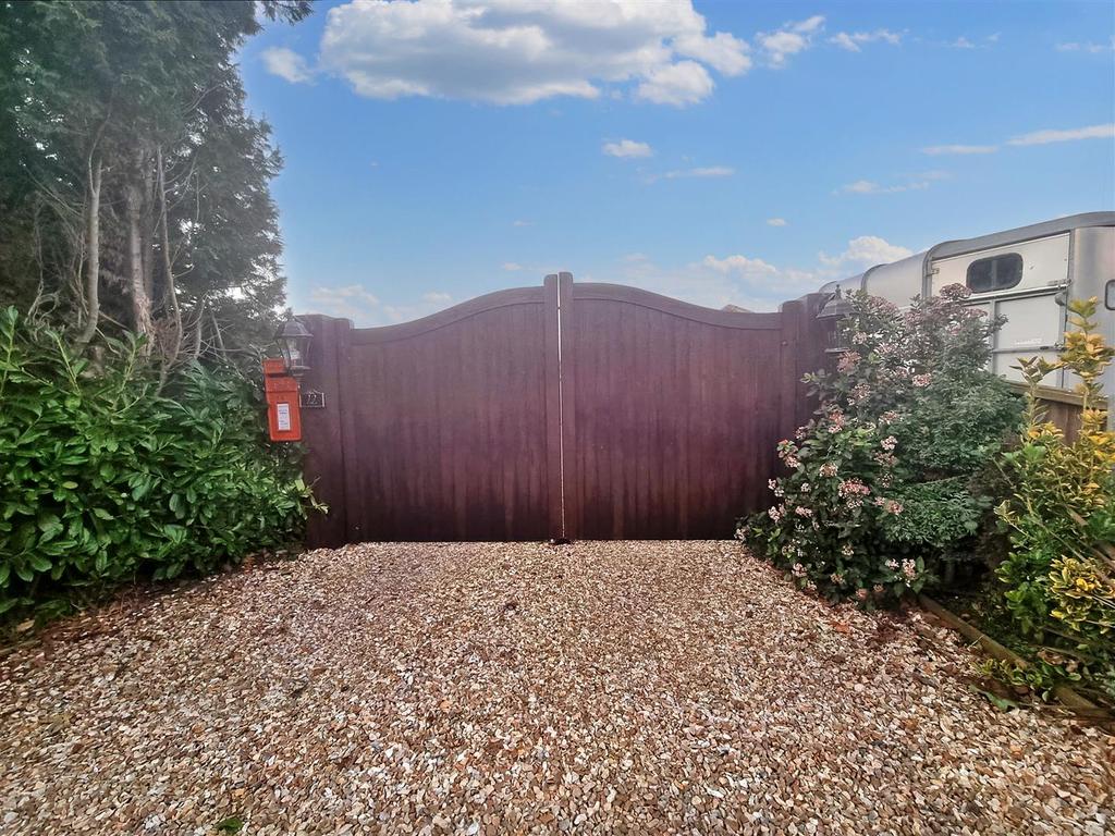 Siltside, Gosberton Risegate 2 bed detached bungalow for sale £290,000