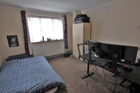 121 Basildon Road, London, SE2 0ER