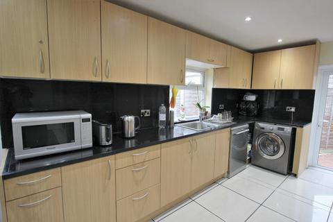 121 Basildon Road, London, SE2 0ER