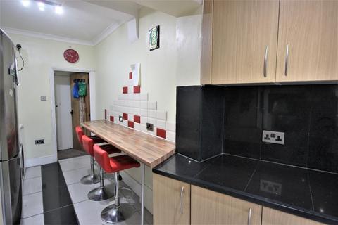 121 Basildon Road, London, SE2 0ER