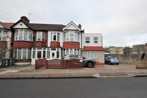 121 Basildon Road, London, SE2 0ER