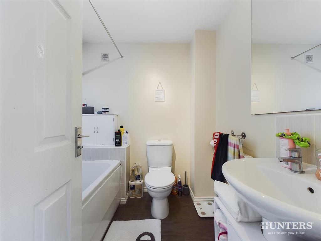 CAM01051 G0-PR0049-STILL003.jpg