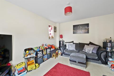 37 Copenhagen Way, Bidford On Avon, Alcester, B50 4FY