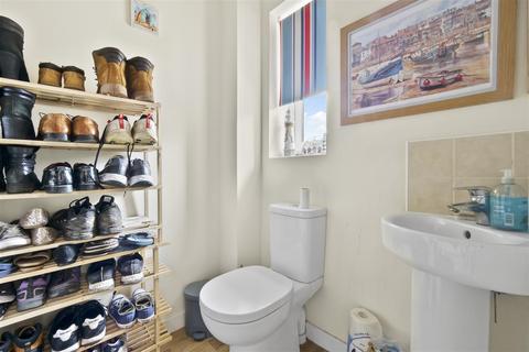 37 Copenhagen Way, Bidford On Avon, Alcester, B50 4FY