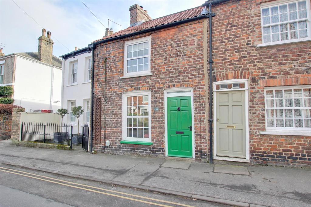 Westwood Road, Beverley 2 bed house £725 pcm (£167 pw)