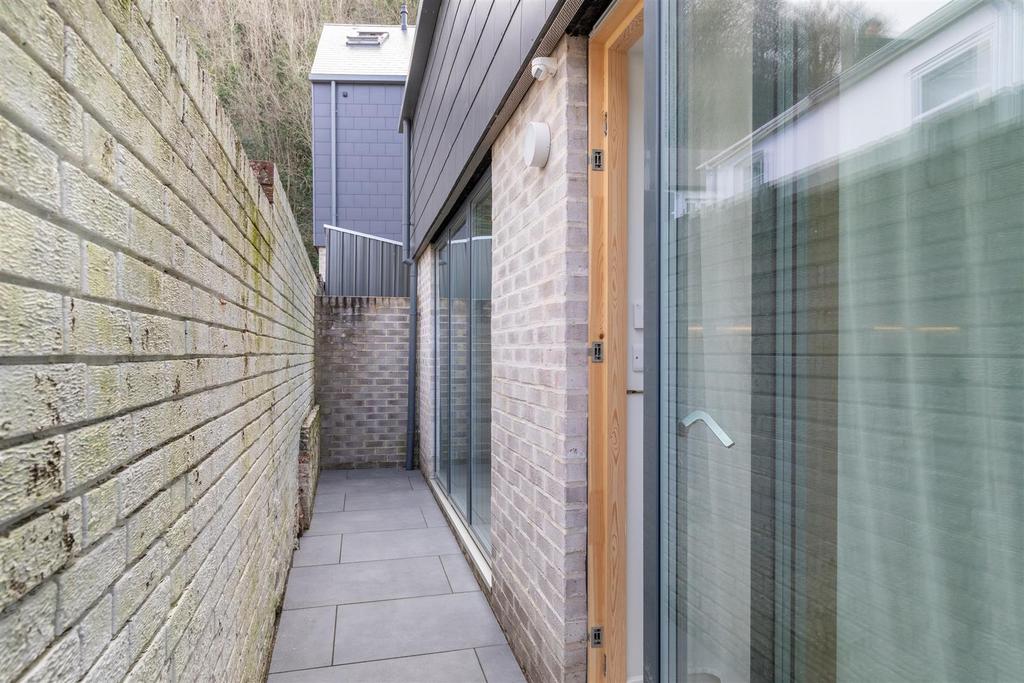 Cuilfail Mews 2-17.jpg