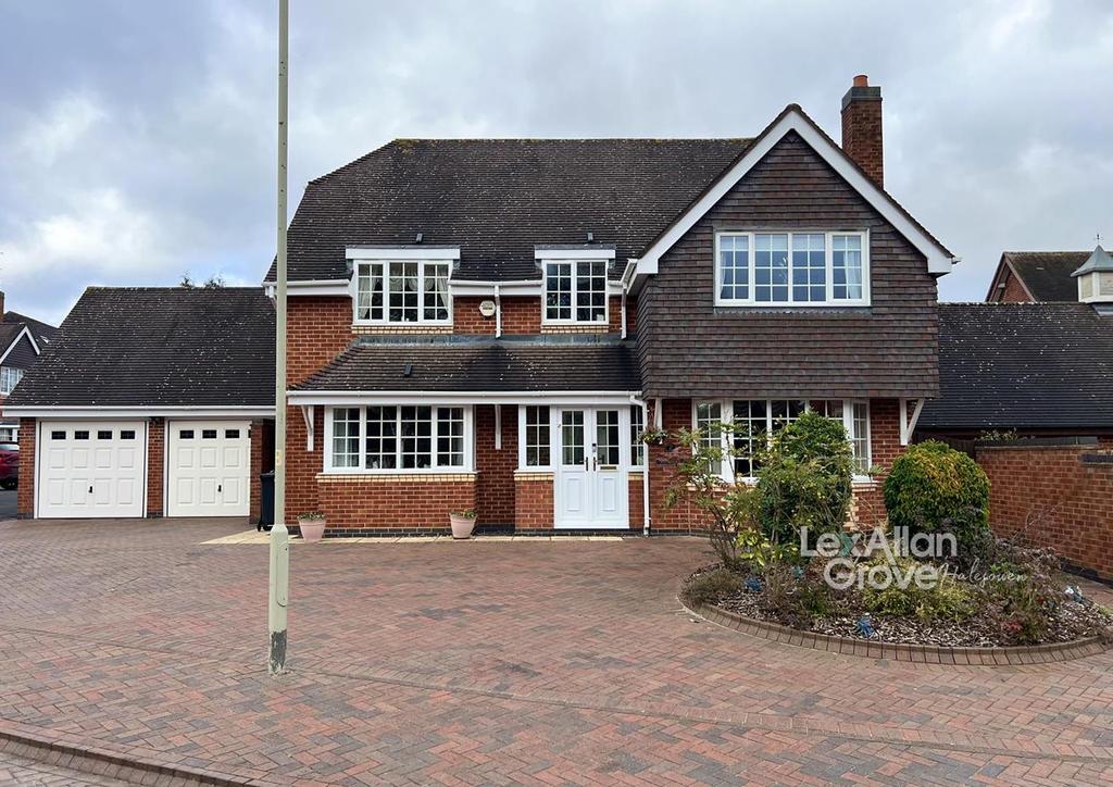 Hodgetts Drive, Halesowen 4 bed detached house for sale £695,000