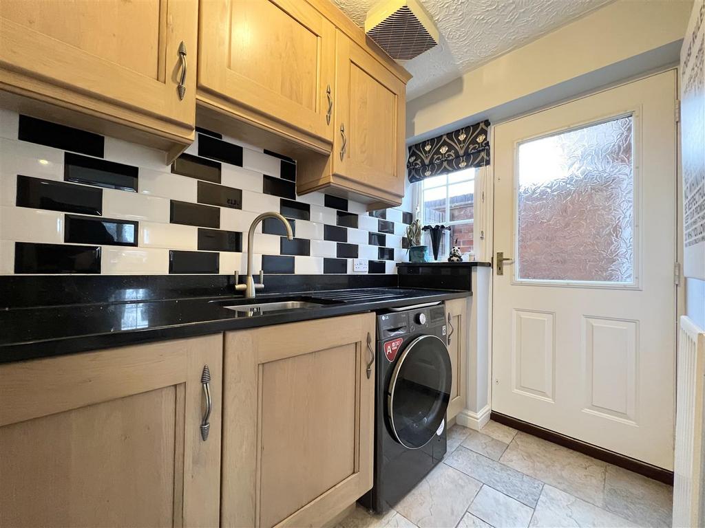 F33 B5 E14-6101-4 E2 A-954 D-1029 C7 D58 C0 F.jpeg