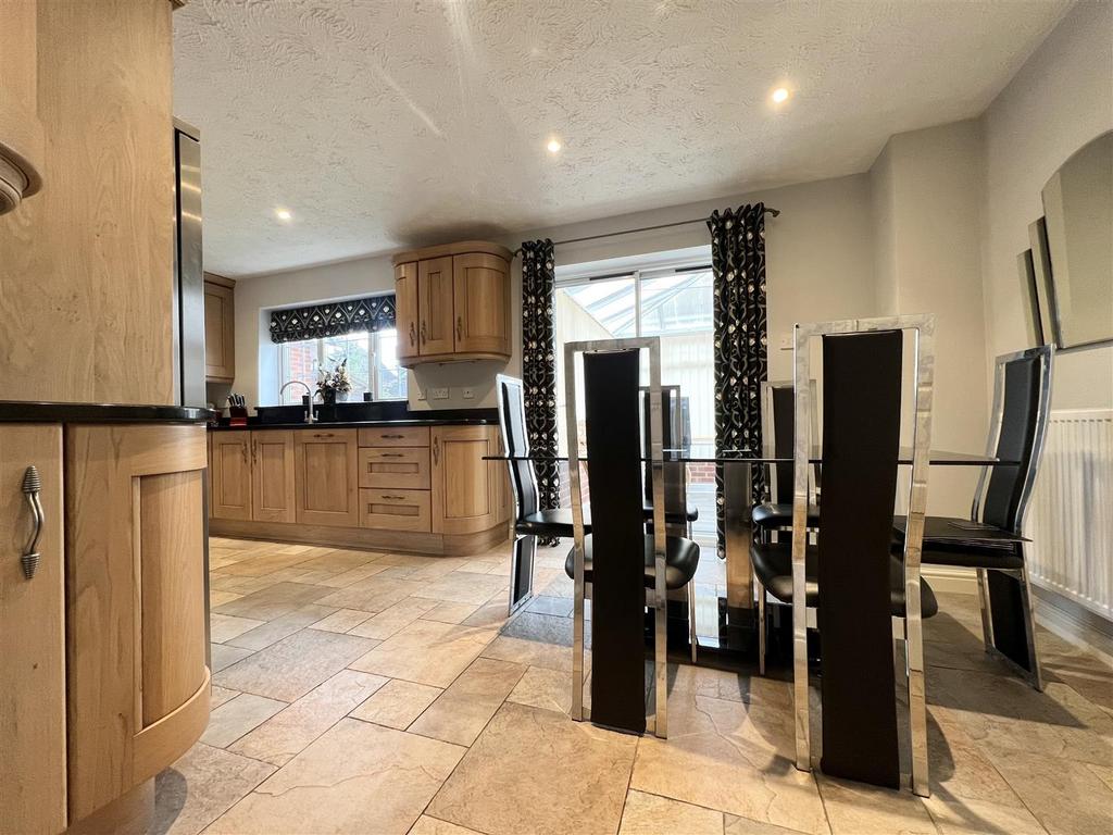 DF9 C5 D2 C-E7 AD-4 ACC-AB97-8028 D72 A81 F0.jpeg