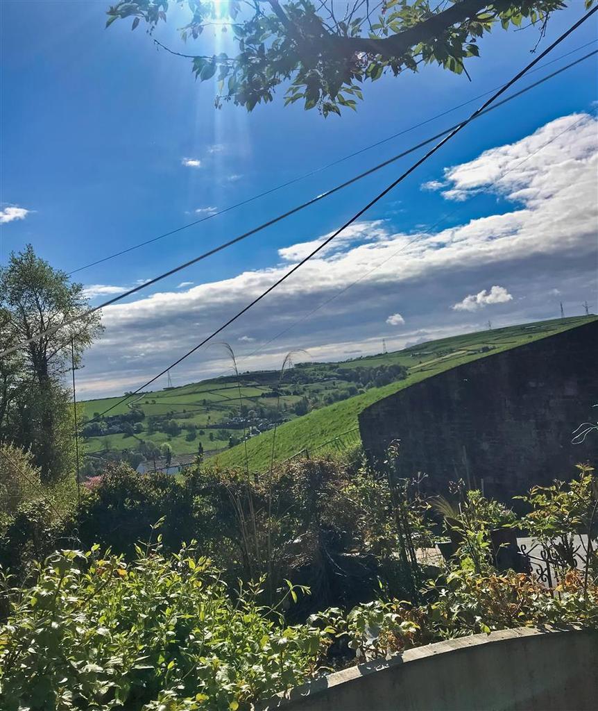 Royd Lane, Ripponden, Sowerby Bridge 4 bed cottage £290,000